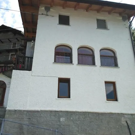 Maison Adrien בית נופש *